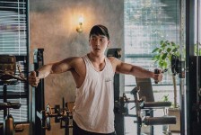 南宁肌肉男模(肌肉男模板)