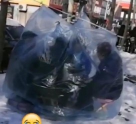 南宁东北大爷带老伴游中国(东北大爷带老伴游中国旅行)