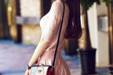 南宁中国女模特(上世纪80年代中国女模特)