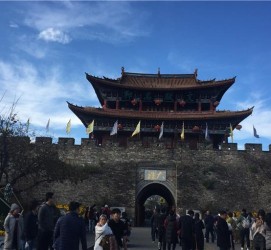 南宁昆明旅游攻略(昆明旅游攻略景点大全)
