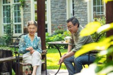 南宁坦言带老伴游遍中国(我和老伴去旅游)
