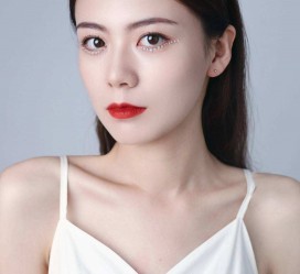 南宁兼职模特要打点模卡吗(兼职做模特要交钱拍模卡)