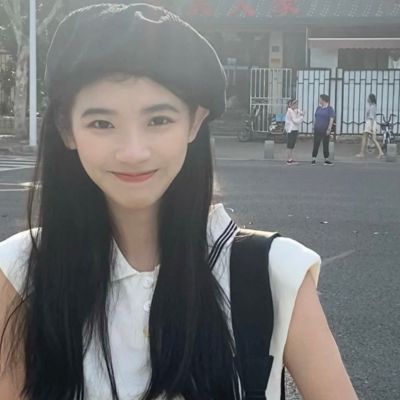 南宁商务伴游带客户去看海豚表演