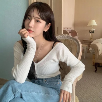 南宁伴游女生邓丽丽的资料