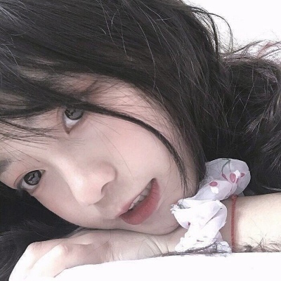 南宁伴游女生柳依依的资料