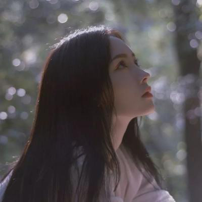 南宁伴游女生秦鹿鸣的资料