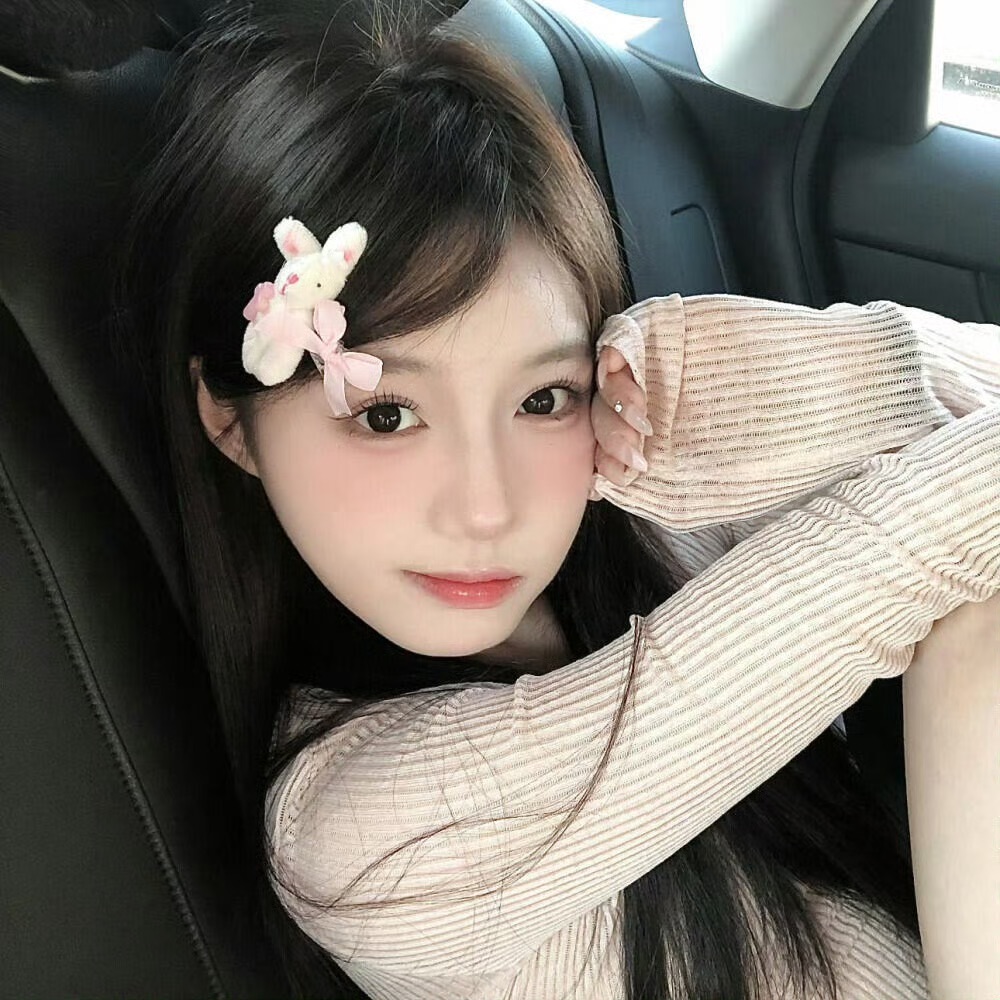 南宁伴游女生沈欣白的资料
