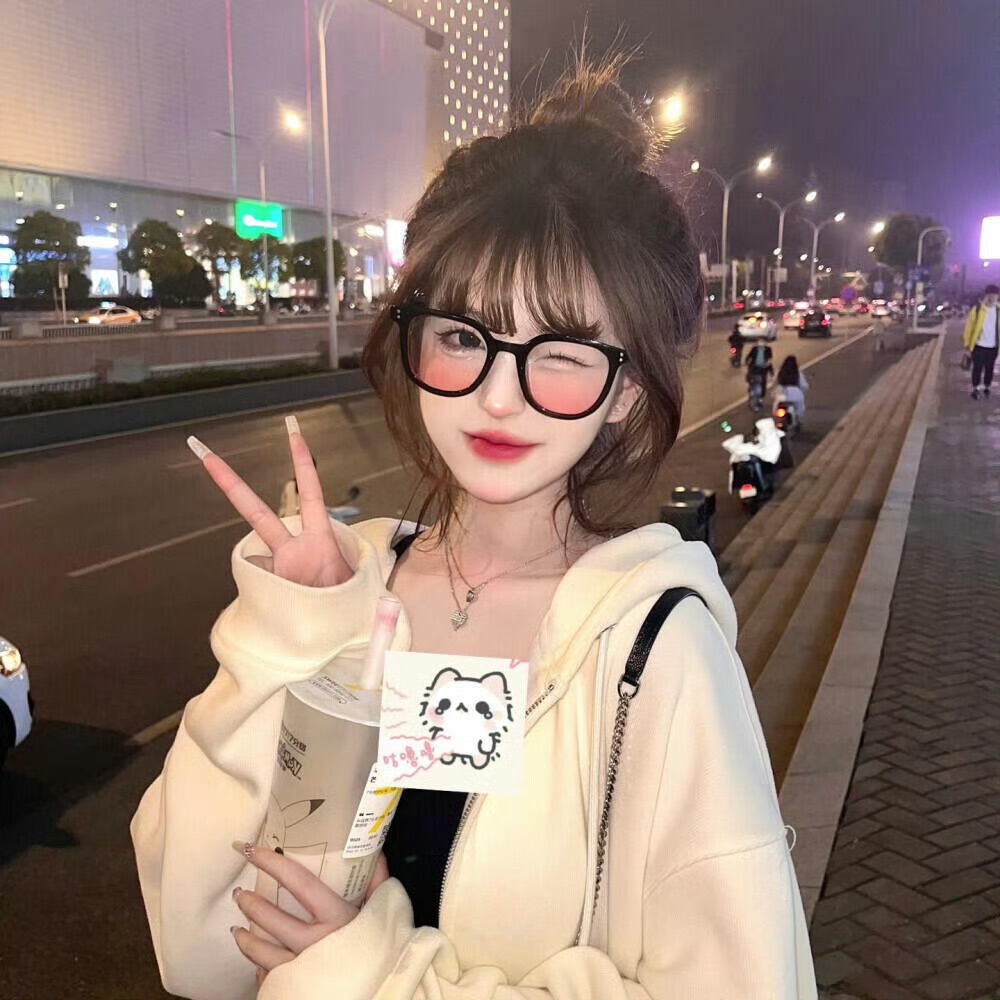 南宁伴游女生KIKI的资料
