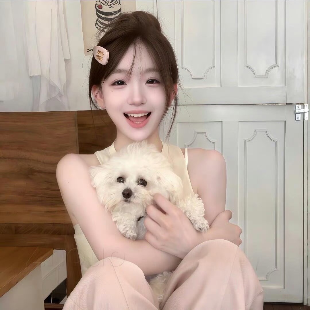 南宁伴游女生周小婷的资料