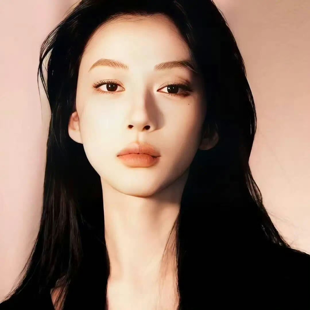 南宁伴游女生佘锦的资料