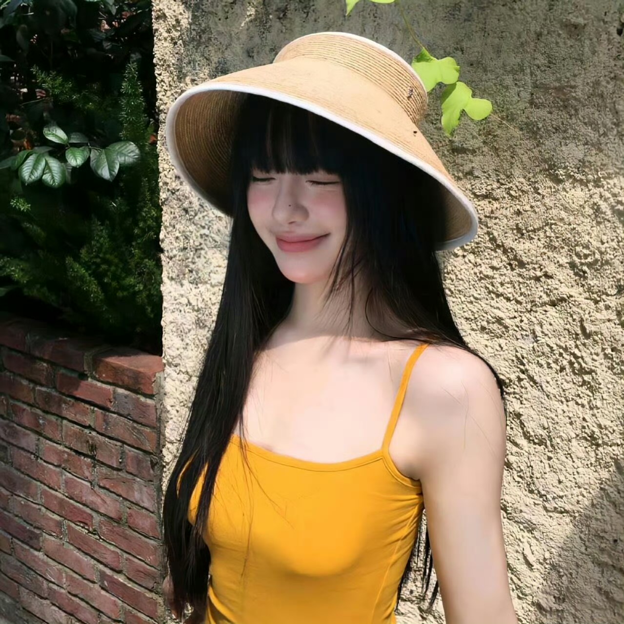 南宁伴游女生周丹的资料