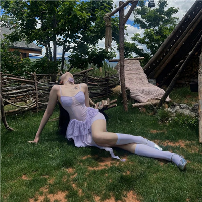 南宁伴游女生计玲珑