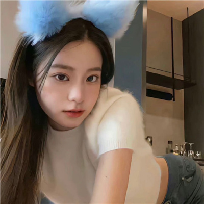南宁伴游女生苦霞辉